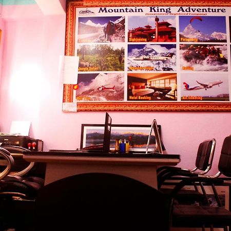 Mountain Backpackers Hostel Катманду Экстерьер фото