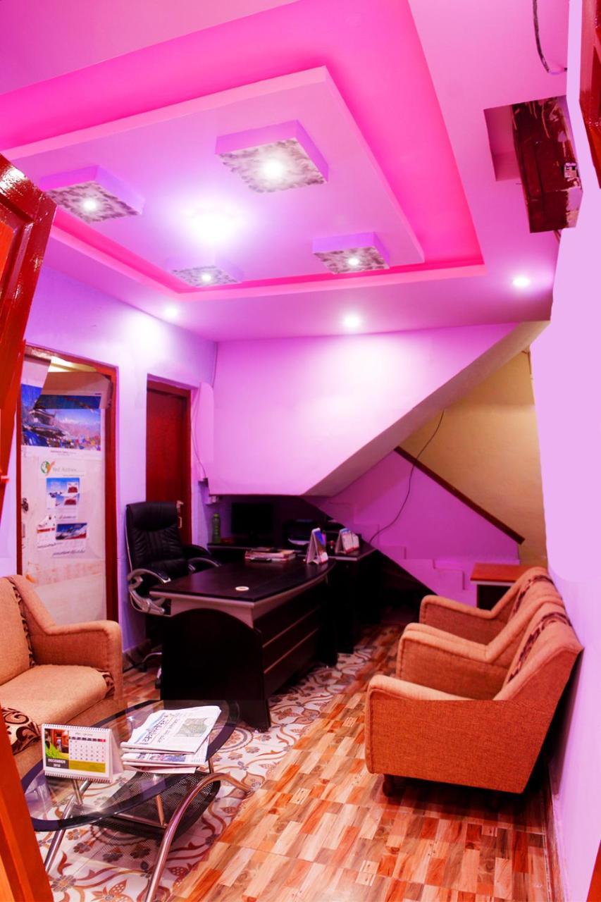Mountain Backpackers Hostel Катманду Экстерьер фото